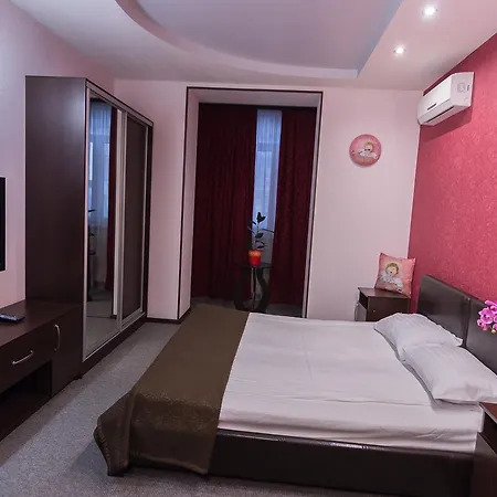 חארקיב Siesta Hotel מראה חיצוני תמונה